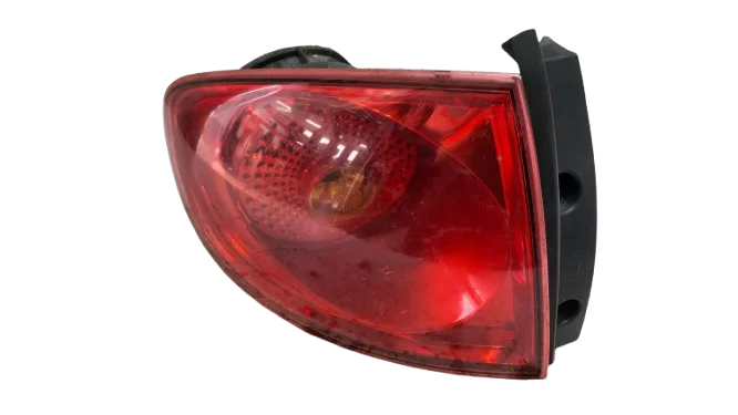 SEAT ALTEA 06R LAMPA LEWY TYŁ 5P0945095E Ograniczona ilość