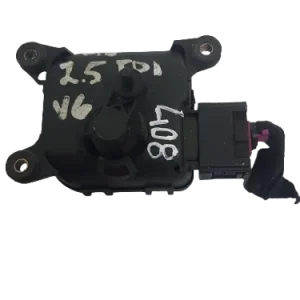 A6 C5 2.5TDI V6 SILNICZEK NAGRZEWNICY 4B1820511K Ostatnie sztuki
