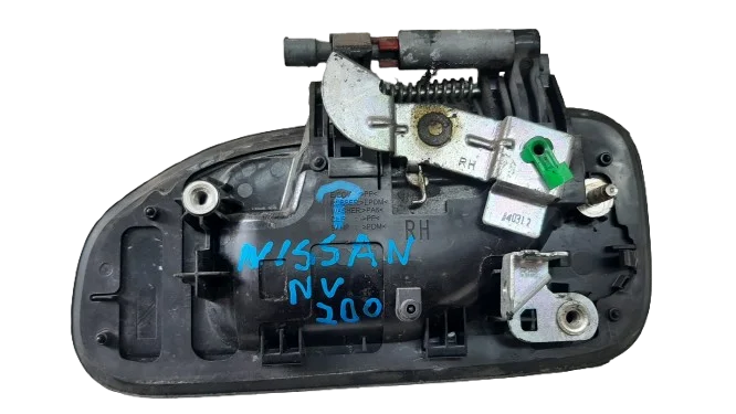 Hit sprzedaży NISSAN NV200 KLAMKA DRZWI PRAWY PRZÓD