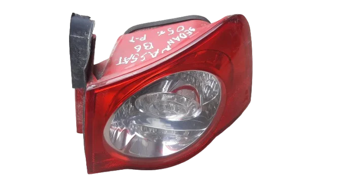 VW PASSAT B6 05R LAMPA PRAWY TYŁ SEDAN Super okazja