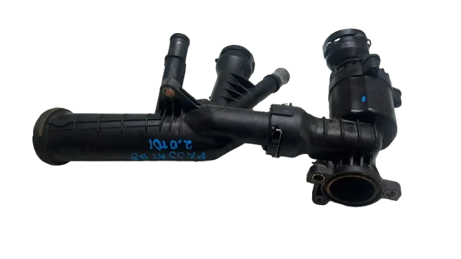 Oferta czasowa VW PASSAT B8 2.0 TDI OBUDOWA TERMOSTATU 04L121111H