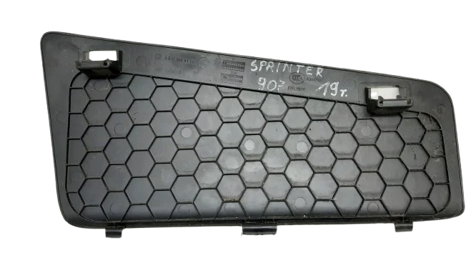 Bestseller MERCEDES SPRINTER 907 ZAŚLEPKA STOPNIA A9106864100