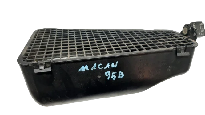 MACAN 95B GTS 3.0 V6 WLOT DOLOT POWIETRZA 8K1819904 Hit cenowy