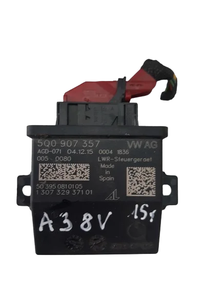 Wyprzedaż AUDI A3 8V MODUŁ ŚWIATEŁ 5Q0907357